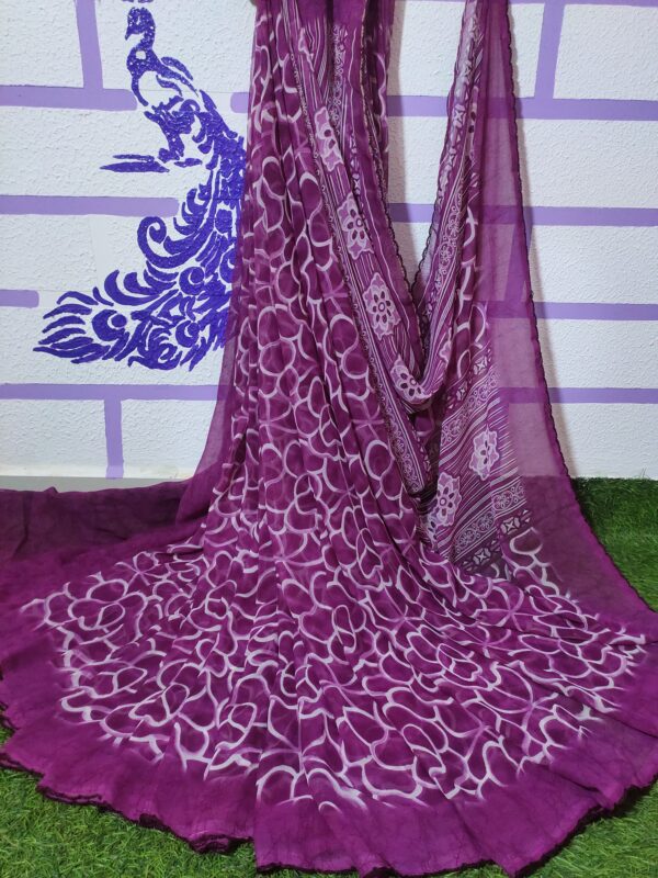 Geometric pattern georgette sarees